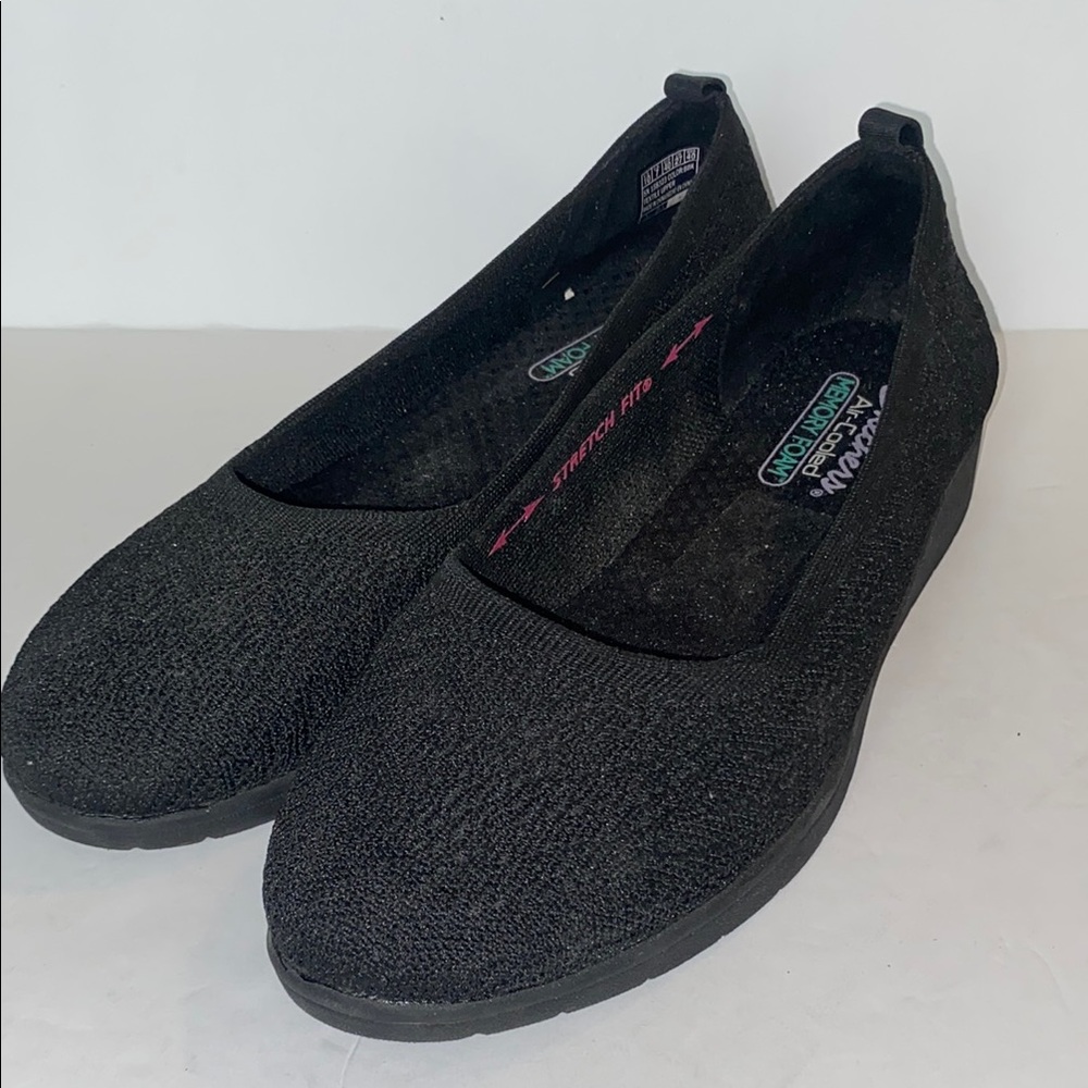 Skechers Women's Black Knit Air Cooled Memory Foam Slip-On Flats